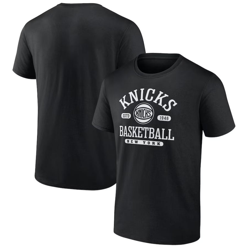 New York Knicks T-Shirt NBA Men's Calling Plays Graphic T-Shirt